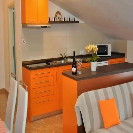 Apartment Belicka - Two Bedroom With Shared Terrace - A2 Poreč